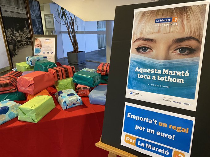 Marató TV3.Llibres que curen: un lot de llibres, un euro