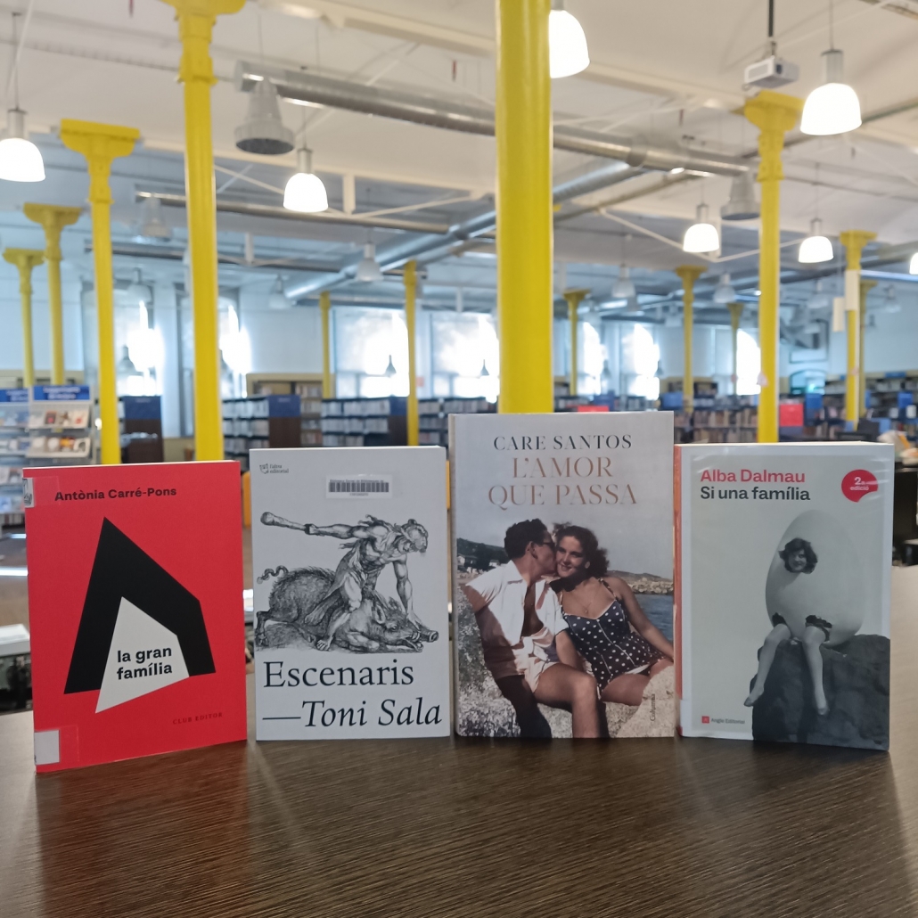 Els llibres 'Escenaris', 'Si una família', 'L'amor que passa' i 'La gran família', finalistes del 20è Premi 'El Setè Cel' de Salt